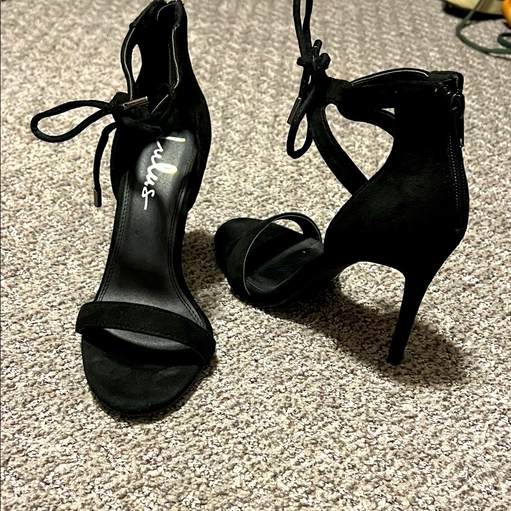 Lulu's Chic Black Ankle Strap Heels